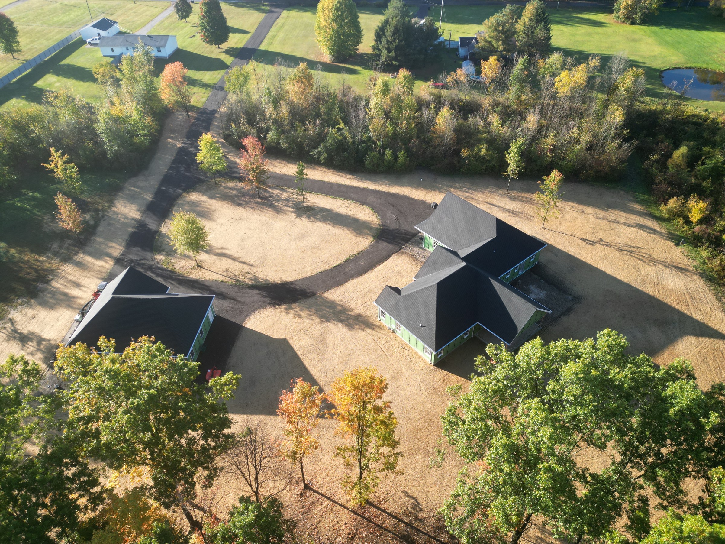 Single-Family Home with Garage - Image 7