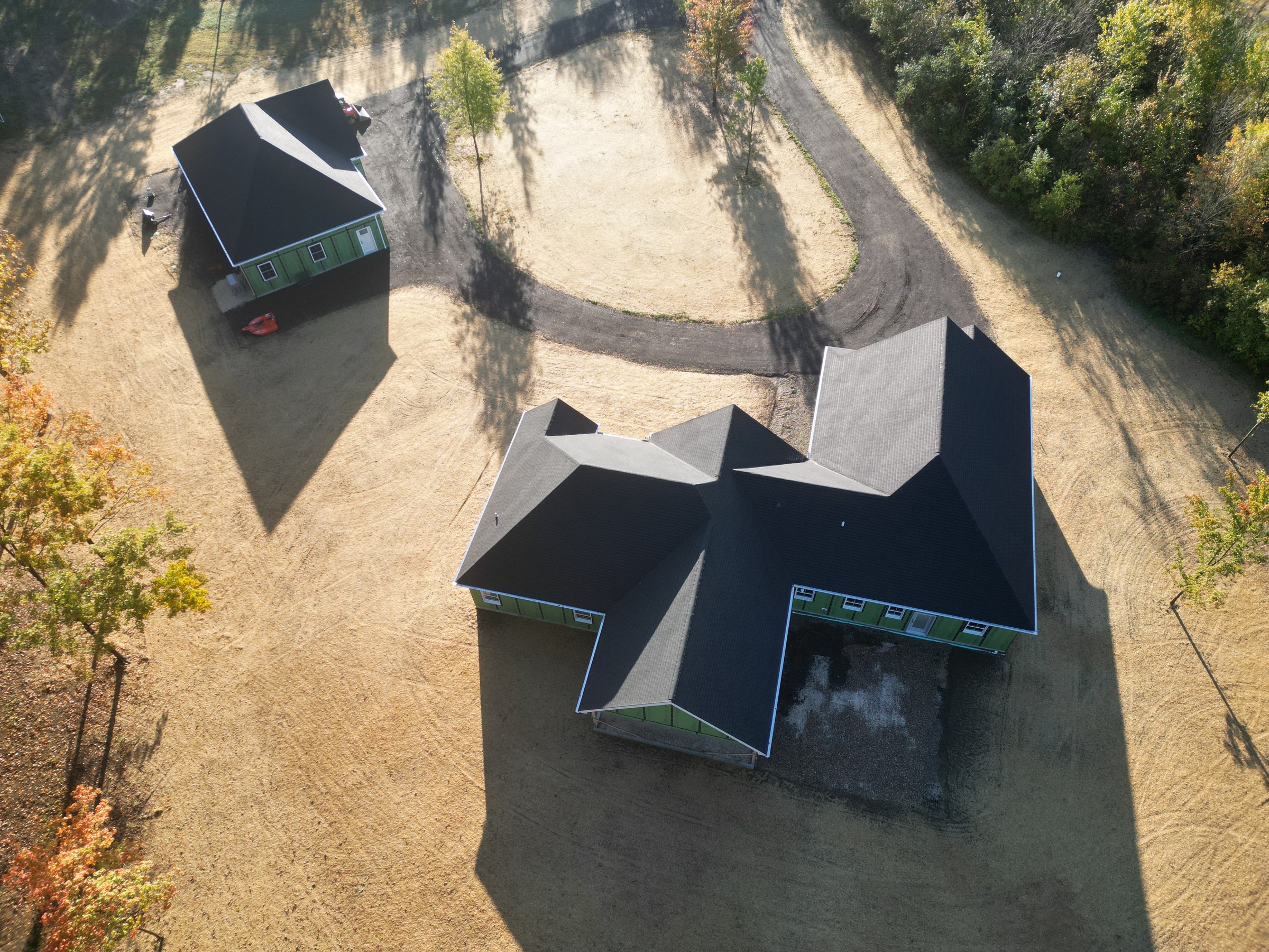 Single-Family Home with Garage - Image 9